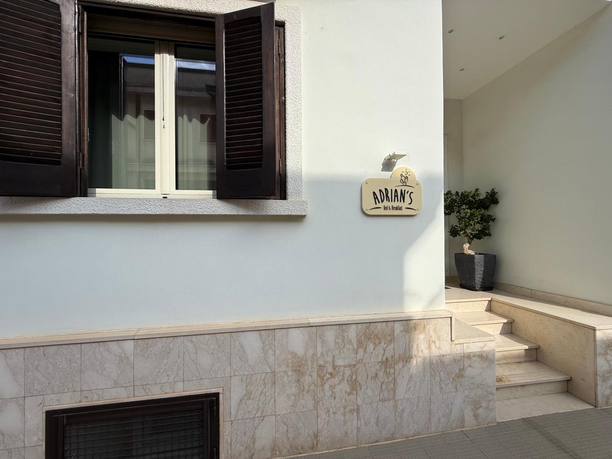 Adrian'S B&B Turi Exterior photo
